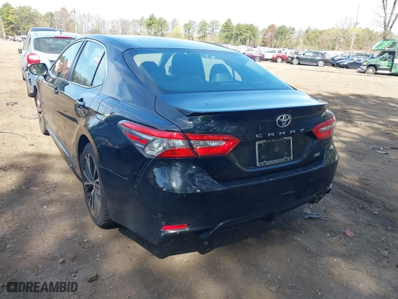 2018 Toyota Camry LE with VIN 4T1B11HK9JU115557, listed as a IAAI auction lot 42087452 with 185,752 mi miles. Bid and sale history available at carsss.com. Image 16.