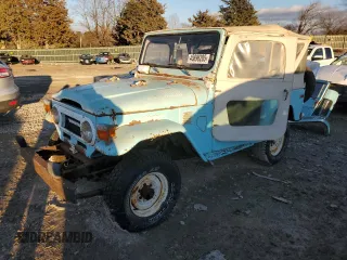 1977 Toyota Land Cruiser z VIN FJ40252050, wystawiony jako Copart lot #45896285 z przebiegiem 9 921 mil mil oraz Czysty tytuł • Clean title. Historia ofert i sprzedaży dostępna na DreamBid. Obrazek 1.