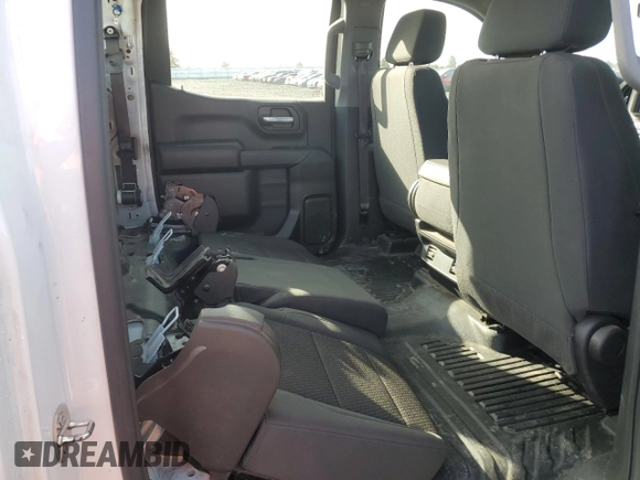 2024 Chevrolet Silverado 1500 with VIN 3GCPDAEK1RG258345, listed as a Copart auction lot 47882665 with 17,770 mi miles and Salvage Title. Bid and sale history available at DreamBid. Image 10.