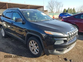2014 Jeep Cherokee Latitude z VIN 1C4PJMCS2EW124467, wystawiony jako IAAI lot #41944747 z przebiegiem 132 890 mil mil oraz . Historia ofert i sprzedaży dostępna na DreamBid. Obrazek 1.