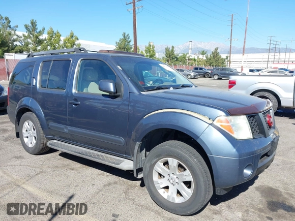 2005 Nissan Pathfinder SE with VIN 5N1AR18U05C741080, listed as a IAAI auction lot 40671277 with 215,693 mi miles. Bid and sale history available at carsss.com. Image 1.