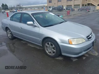 2000 Acura TL with VIN 19UUA5673YA060135, listed as a IAAI auction lot 41794634 with 130,850 mi miles. Bid and sale history available at carsss.com. Image 1.