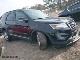 2017 Ford Explorer XLT with VIN 1FM5K8DH4HGD19155, listed as a IAAI auction lot 41853654 with 83,913 mi miles. Bid and sale history available at carsss.com. Image 1.