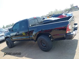 2013 Toyota Tacoma with VIN 5TFTX4CNXDX029302, listed as a IAAI auction lot 42636315 with 181,785 mi miles and . Bid and sale history available at DreamBid. Image 14.