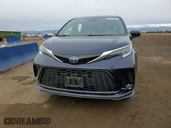2021 Toyota Sienna XSE with VIN 5TDDSKFC1MS029907, listed as a Copart auction lot 49512965 with 64,350 mi miles and Salvage Title. Bid and sale history available at carsss.com. Image 12.