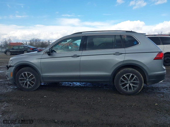 2020 Volkswagen Tiguan SE with VIN 3VV2B7AX2LM042731, listed as a IAAI auction lot 41645891 with 69,661 mi miles. Bid and sale history available at carsss.com. Image 14.