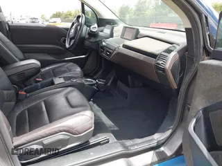 2017 BMW i3 z VIN WBY1Z8C5XHV889564, wystawiony jako IAAI lot #42239516 z przebiegiem 54 400 mil mil oraz . Historia ofert i sprzedaży dostępna na DreamBid. Obrazek 5.