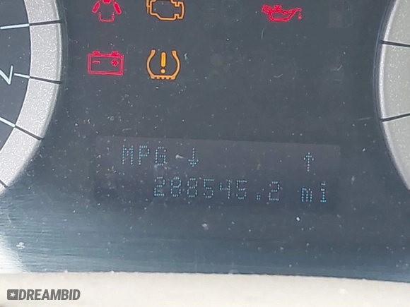 2011 Ford Escape XLT with VIN 1FMCU9D70BKA77676, listed as a IAAI auction lot 41921757 with 288,545 mi miles. Bid and sale history available at carsss.com. Image 7.