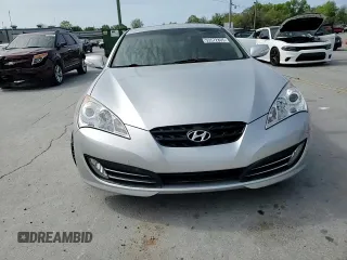 2011 Hyundai Genesis Coupe Grand Touring z VIN KMHHU6KH0BU045993, wystawiony jako Copart lot #53572805 z przebiegiem 61 244 mil mil oraz Szkoda całkowita • Salvage title. Historia ofert i sprzedaży dostępna na DreamBid. Obrazek 10.