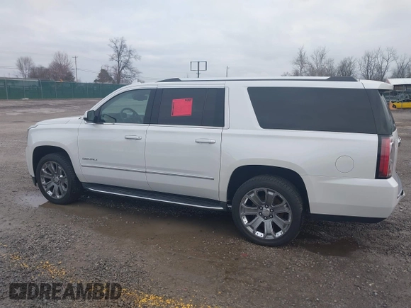 2016 GMC Yukon XL Denali with VIN 1GKS2HKJ9GR264481, listed as a IAAI auction lot 41764272 with 114,852 mi miles. Bid and sale history available at carsss.com. Image 14.