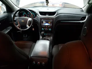 2016 Chevrolet Traverse LT with VIN 1GNKVGKD7GJ293412, listed as a Copart auction lot 80311554 with 146,426 mi miles and Salvage Title. Bid and sale history available at DreamBid. Image 8.