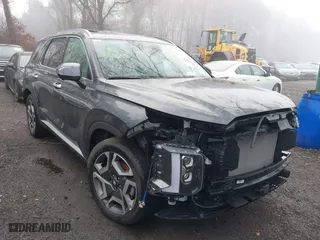 2024 Hyundai Palisade SEL with VIN KM8R4DGE1RU775963, listed as a IAAI auction lot 41376151 with 3,787 mi miles. Bid and sale history available at carsss.com. Image 1.