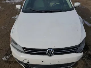 2013 Volkswagen Jetta TDI w/Premium/Nav with VIN 3VWLL7AJ0DM413816, listed as a Copart auction lot 44516015 with 110,918 mi miles and Salvage title. Bid and sale history available at DreamBid. Image 13.