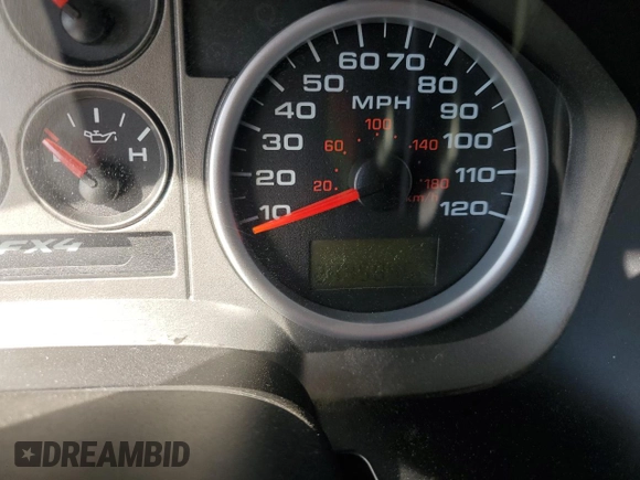 2004 Ford F-150 XLT with VIN 1FTPW14524KA67802, listed as a Copart auction lot 87578135 with 211,584 mi miles and Clean Title. Bid and sale history available at carsss.com. Image 9.
