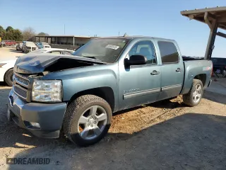 2010 Chevrolet Silverado 1500 LT with VIN 3GCRCSE08AG235827, listed as a Copart auction lot 46682415 with 152,788 mi miles and Salvage Title. Bid and sale history available at carsss.com. Image 1.