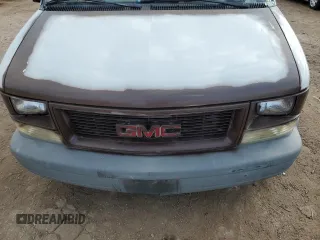 2001 GMC Safari Cargo with VIN 1GTDL19WX1B511307, listed as a Copart auction lot 73631264 with Not Provided miles and Salvage Title. Bid and sale history available at carsss.com. Image 12.