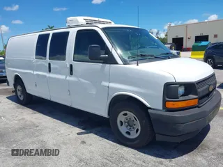 2017 Chevrolet Express Cargo с VIN 1GCWGBFF3H1133838, выставлен на аукционе IAAI как лот 42582422 с пробегом 92 332 миль миль и . История ставок и продаж доступна на DreamBid. Изображение 1.