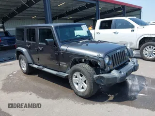 2018 Jeep Wrangler Unlimited Sport S z VIN 1C4BJWDG9JL804801, wystawiony jako IAAI lot #42377277 z przebiegiem 102 554 mil mil oraz . Historia ofert i sprzedaży dostępna na DreamBid. Obrazek 1.