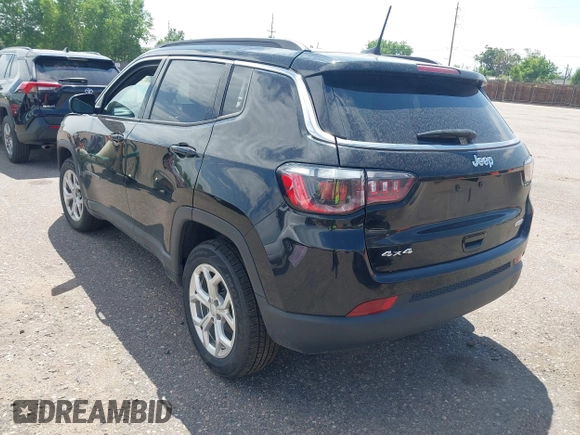 2024 Jeep Compass Latitude with VIN 3C4NJDBN4RT100797, listed as a IAAI auction lot 42572805 with 26,508 mi miles and . Bid and sale history available at DreamBid. Image 3.