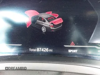 2021 BMW 3 Series 330i z VIN 3MW5R1J08M8C07261, wystawiony jako IAAI lot #41861814 z przebiegiem 87 426 mil mil oraz . Historia ofert i sprzedaży dostępna na DreamBid. Obrazek 15.