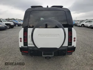 2024 Land Rover Defender X-Dynamic SE z VIN SALE2FEU7R2297275, wystawiony jako Copart lot #76837044 z przebiegiem Nie podano mil oraz Nie do naprawy • Non repairable. Historia ofert i sprzedaży dostępna na DreamBid. Obrazek 6.