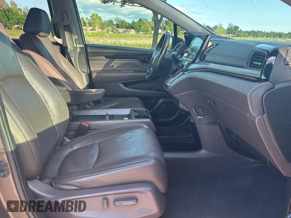 2020 Honda Odyssey Elite with VIN 5FNRL6H99LB004073, listed as a Copart auction lot 54796285 with 167,110 mi miles and Clean Title. Bid and sale history available at DreamBid. Image 5.