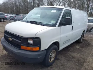 2007 Chevrolet Express Cargo Van with VIN 1GCGG25V571234701, listed as a IAAI auction lot 41684130 with 999,999 mi miles. Bid and sale history available at carsss.com. Image 2.