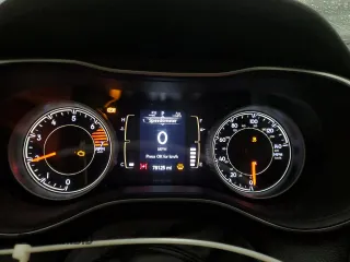 2020 Jeep Cherokee Latitude Plus z VIN 1C4PJMLB8LD605378, wystawiony jako Copart lot #49398185 z przebiegiem 78 125 mil mil oraz Nie do naprawy • Non repairable. Historia ofert i sprzedaży dostępna na DreamBid. Obrazek 9.
