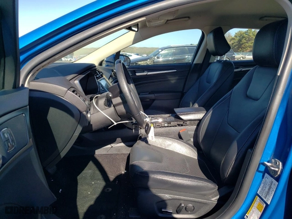 2020 Ford Fusion Plug-In Hybrid Titanium with VIN 3FA6P0SUXLR132084, listed as a Copart auction lot 73482193 with NaN miles. Bid and sale history available at carsss.com. Image 7.