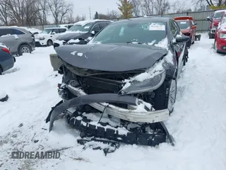 2015 Chrysler 200 Limited with VIN 1C3CCCAG5FN605570, listed as a IAAI auction lot 41246742 with 142,574 mi miles. Bid and sale history available at carsss.com. Image 6.
