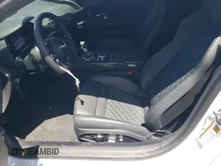 2023 Audi R8 performance quattro z VIN WUACEAFX9P7900103, wystawiony jako Copart lot #57456835 z przebiegiem 5 220 mil mil oraz Szkoda całkowita • Salvage title. Historia ofert i sprzedaży dostępna na DreamBid. Obrazek 7.
