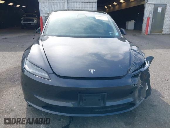 2024 Tesla Model 3 z VIN 5YJ3E1EA4RF742745, wystawiony jako IAAI lot #42085235 z przebiegiem 28 094 mil mil oraz . Historia ofert i sprzedaży dostępna na DreamBid. Obrazek 12.