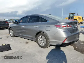 2018 Hyundai Sonata Hybrid SE with VIN KMHE24L36JA077542, listed as a Copart auction lot 73154244 with 115,783 mi miles and Clean Title. Bid and sale history available at carsss.com. Image 2.