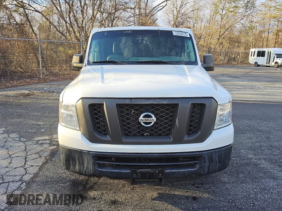 2017 Nissan NV Cargo S z VIN 1N6BF0KM2HN803511, wystawiony jako Copart lot #86592964 z przebiegiem 120 174 mil mil oraz Czysty tytuł • Clean title. Historia ofert i sprzedaży dostępna na DreamBid. Obrazek 5.