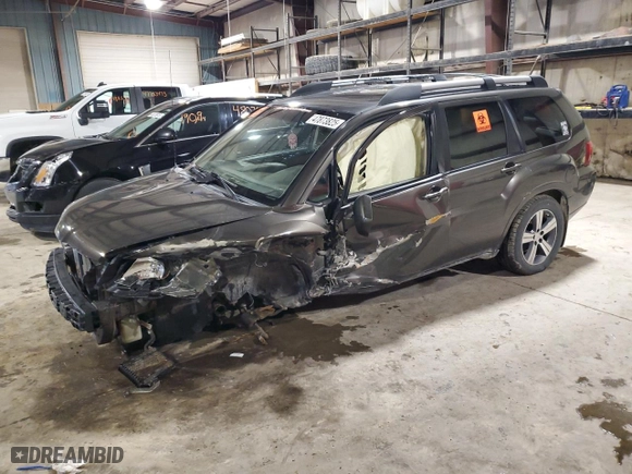 2011 Mitsubishi Endeavor SE with VIN 4A4JN3AS6BE004625, listed as a Copart auction lot 47873825 with 121,300 mi miles and Salvage Title. Bid and sale history available at carsss.com. Image 1.