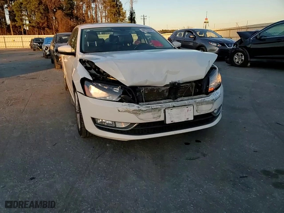 2015 Volkswagen Passat 2.0L TDI SEL Premium with VIN 1VWCV7A36FC027417, listed as a Copart auction lot 88765285 with 123,431 mi miles and Salvage Title. Bid and sale history available at carsss.com. Image 11.