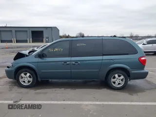 2005 Dodge Caravan SXT with VIN 2D4GP44LX5R115310, listed as a IAAI auction lot 41668454 with 115,784 mi miles and . Bid and sale history available at DreamBid. Image 15.