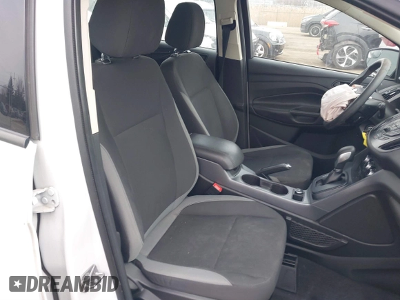 2014 Ford Escape S with VIN 1FMCU0F73EUE40361, listed as a IAAI auction lot 41297247 with 185,649 mi miles. Bid and sale history available at carsss.com. Image 5.