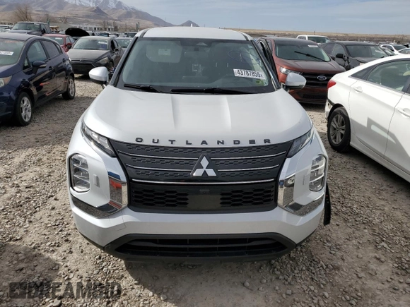 2022 Mitsubishi Outlander ES with VIN JA4J4TA8XNZ027959, listed as a Copart auction lot 43787855 with 67,949 mi miles and Salvage Title. Bid and sale history available at carsss.com. Image 5.