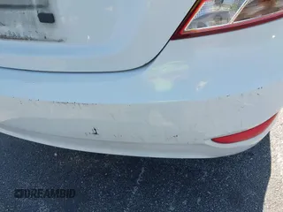 2017 Hyundai Accent SE z VIN KMHCT4AE7HU222363, wystawiony jako IAAI lot #42310268 z przebiegiem 122 940 mil mil oraz . Historia ofert i sprzedaży dostępna na DreamBid. Obrazek 13.