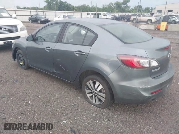 2013 Mazda 3 i SV z VIN JM1BL1TG9D1732559, wystawiony jako IAAI lot #42531526 z przebiegiem 207 132 mil mil oraz . Historia ofert i sprzedaży dostępna na DreamBid. Obrazek 3.