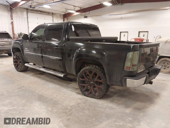 2011 GMC Sierra 1500 SLE z VIN 3GTP1VE08BG100816, wystawiony jako IAAI lot #41768212 z przebiegiem 249 109 mil mil oraz . Historia ofert i sprzedaży dostępna na DreamBid. Obrazek 3.
