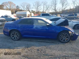 2018 Chrysler 300 with VIN 2C3CCABG0JH227386, listed as a IAAI auction lot 41185542 with 97,121 mi miles. Bid and sale history available at carsss.com. Image 14.