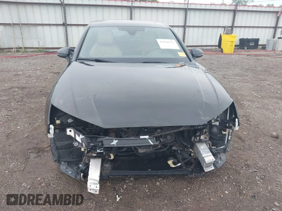 2020 Audi A4 Premium Plus with VIN WAUENAF41LA052093, listed as a IAAI auction lot 39436553 with 30,810 mi miles and . Bid and sale history available at carsss.com. Image 13.