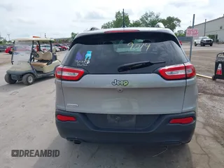 2017 Jeep Cherokee Latitude z VIN 1C4PJMCB0HW632246, wystawiony jako IAAI lot #42529014 z przebiegiem 267 091 mil mil oraz . Historia ofert i sprzedaży dostępna na DreamBid. Obrazek 16.