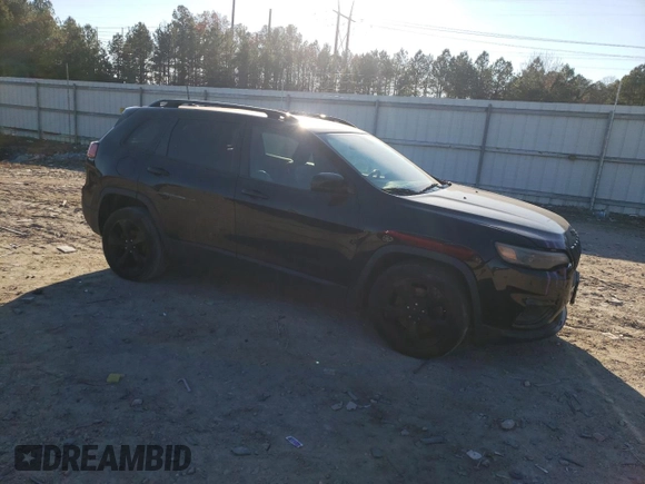 2019 Jeep Cherokee Latitude Plus z VIN 1C4PJLLN1KD382751, wystawiony jako Copart lot #83994964 z przebiegiem 103 215 mil mil oraz Czysty tytuł • Clean title. Historia ofert i sprzedaży dostępna na DreamBid. Obrazek 4.