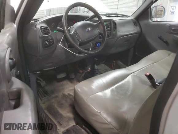 2003 Ford F-150 XL with VIN 2FTRF18W23CA96148, listed as a Copart auction lot 47425525 with 266,671 mi miles and Clean title. Bid and sale history available at DreamBid. Image 8.