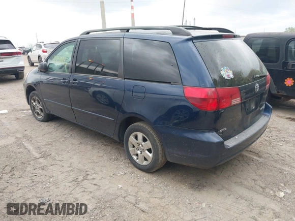 2005 Toyota Sienna LE with VIN 5TDBA23C55S038111, listed as a IAAI auction lot 42150147 with 1 mi miles. Bid and sale history available at carsss.com. Image 3.