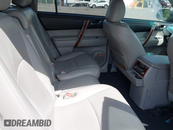 2012 Toyota Highlander Limited z VIN 5TDYK3EH7CS053597, wystawiony jako IAAI lot #42387687 z przebiegiem 134 302 mil mil oraz . Historia ofert i sprzedaży dostępna na DreamBid. Obrazek 8.