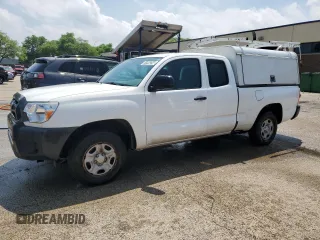 2015 Toyota Tacoma with VIN 5TFTX4CN6FX055477, listed as a Copart auction lot 61984295 with 102,972 mi miles and Clean title. Bid and sale history available at DreamBid. Image 1.